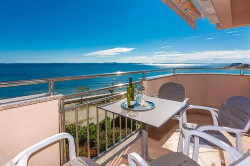 Apartmani Lorena プリヴラカ エクステリア 写真